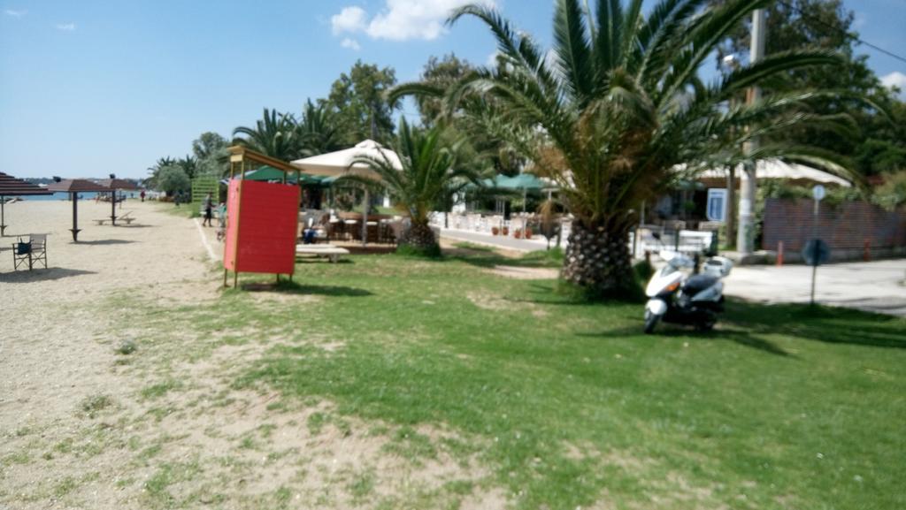 Néa Mákri Villa George - Family Holidays מראה חיצוני תמונה