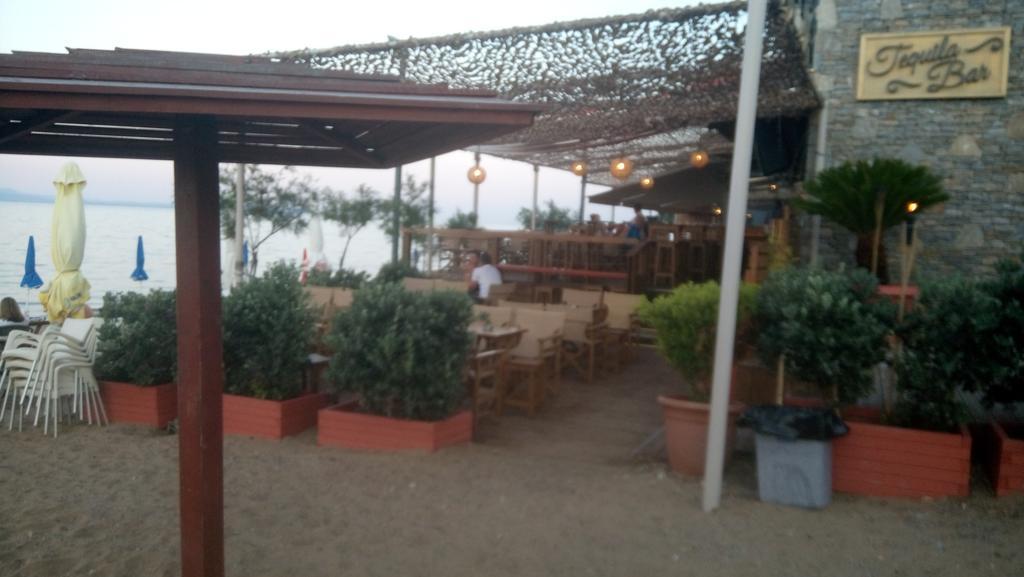 Néa Mákri Villa George - Family Holidays מראה חיצוני תמונה