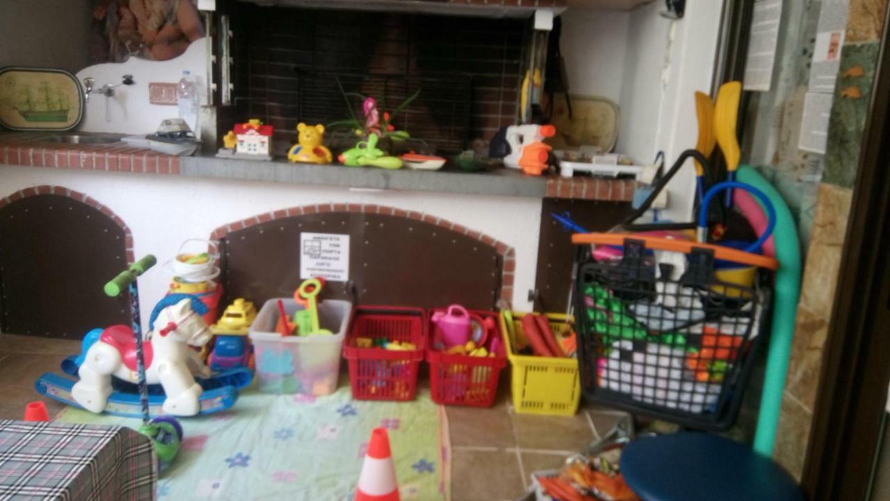 Néa Mákri Villa George - Family Holidays מראה חיצוני תמונה